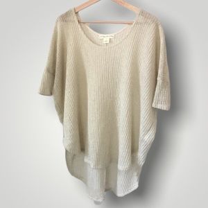 Urban Outfitter • Short Sleeve Loose Knit Sweater Top
